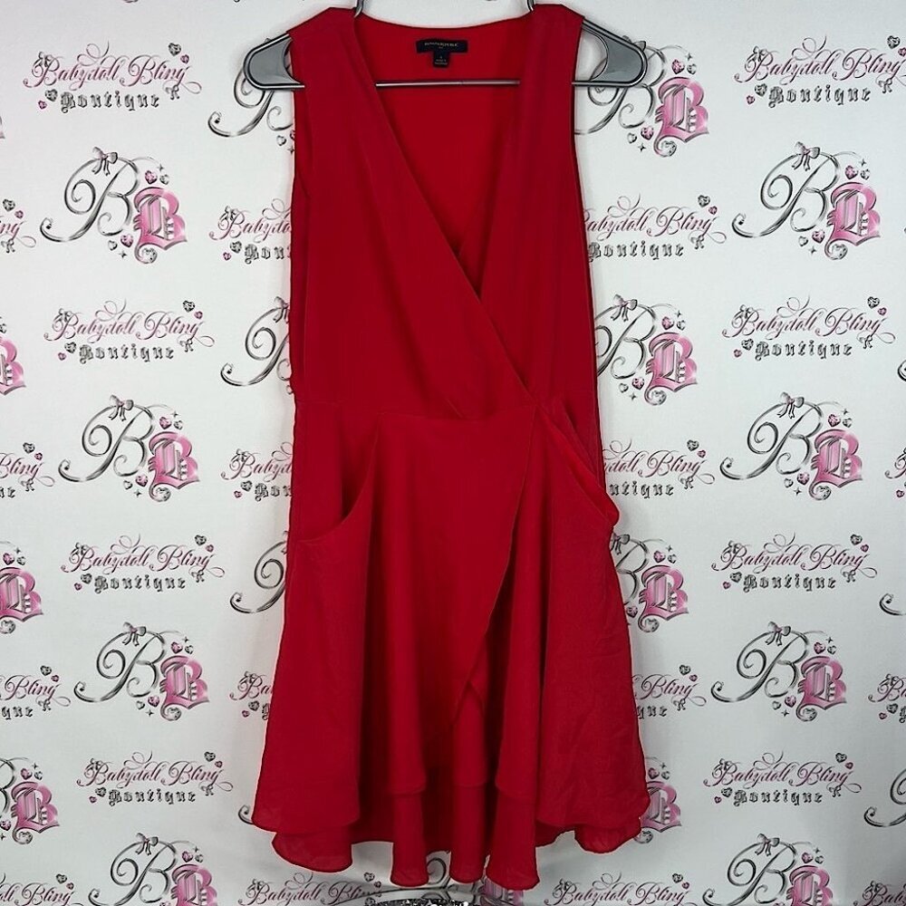 Banana Republic Dress Vneck Ruffle Detail Vibrant Red Classy Dress